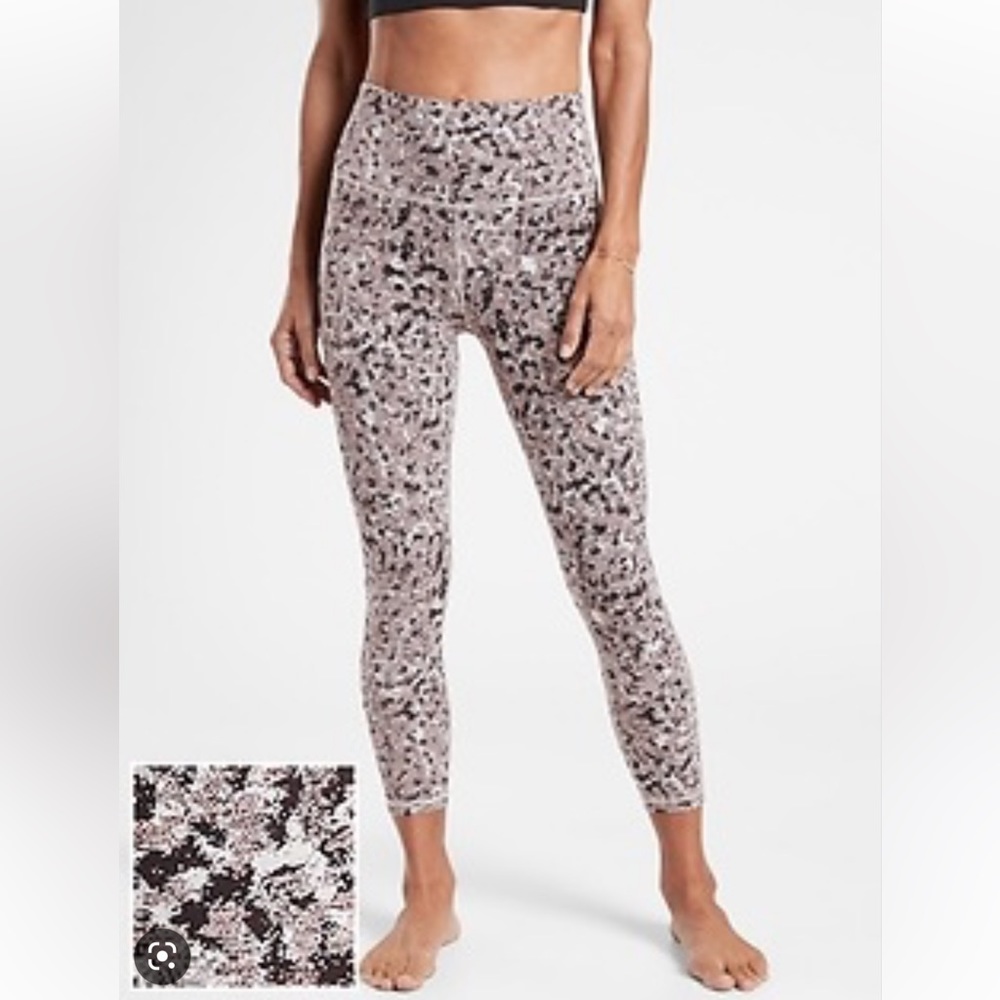 NWT Athleta Elation Textured 7/8 Tight, sz L